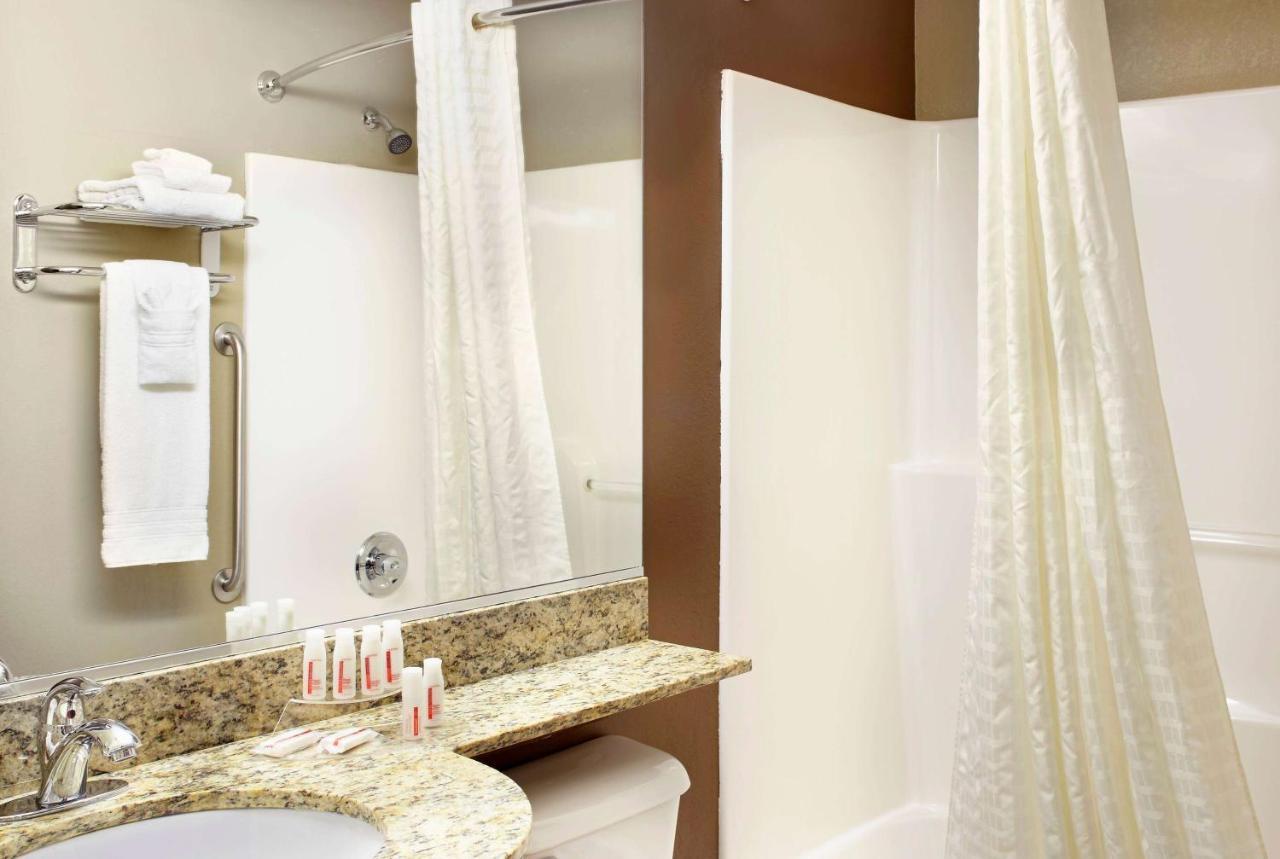 St. Clairsville Microtel Inn & Suites By Wyndham St Clairsville - Wheeling מראה חיצוני תמונה