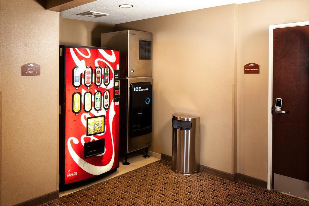 St. Clairsville Microtel Inn & Suites By Wyndham St Clairsville - Wheeling מראה חיצוני תמונה
