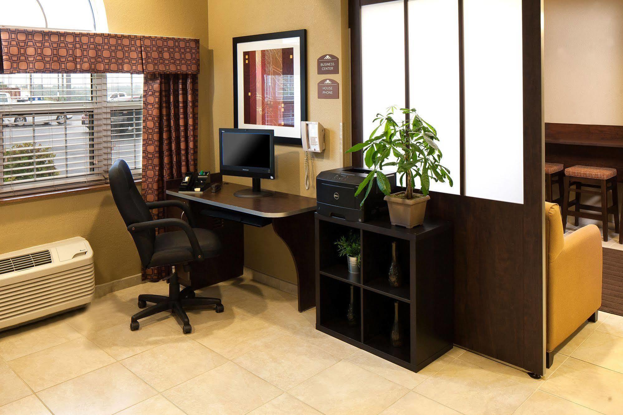 St. Clairsville Microtel Inn & Suites By Wyndham St Clairsville - Wheeling מראה חיצוני תמונה